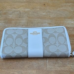 White and tan coach wallet